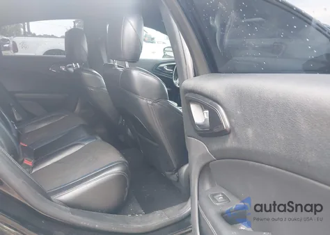 2016 Chrysler 200 S из США, поврежденный, VIN 1C3CCCBBXGN179489